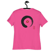 Kép betöltése a galériamegjelenítőbe: AKPH "ZenBud gal" women's relaxed tee (S-3XL)
