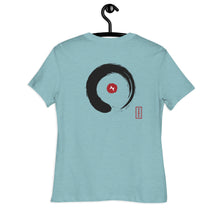 Kép betöltése a galériamegjelenítőbe: AKPH "ZenBud gal" women's relaxed tee (S-3XL)
