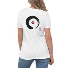 Kép betöltése a galériamegjelenítőbe: AKPH "ZenBud gal" women's relaxed tee (S-3XL)
