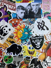Kép betöltése a galériamegjelenítőbe: ESSAIDE premium BW sticker sheet #1 (aláírt)
